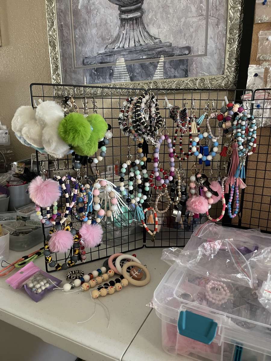 handmade jewelry and accessories