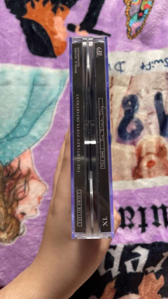 Taylor Swift The Black Dog Collectors CD