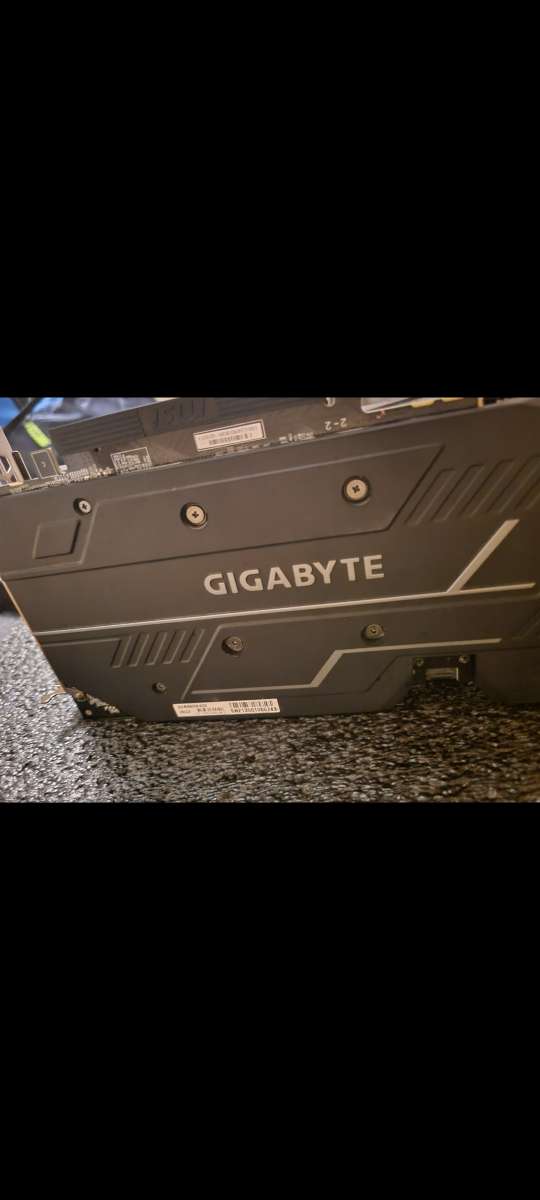 Navida RTX 2060 with 6gb of ram brand gigabyte