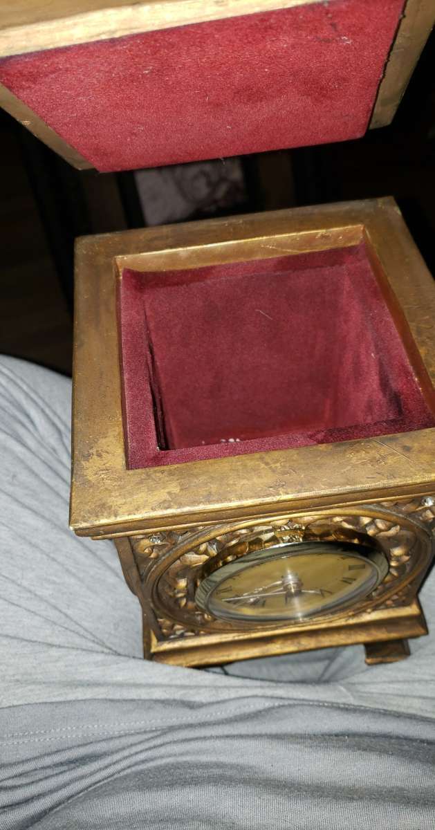 antique mantel clock