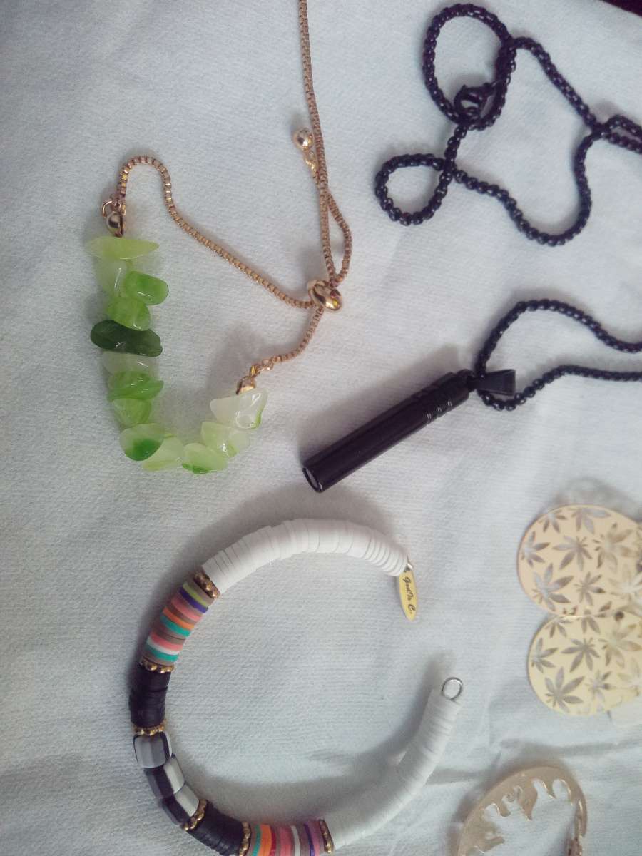 Mixed 5 Piece Jewelry lot set 4