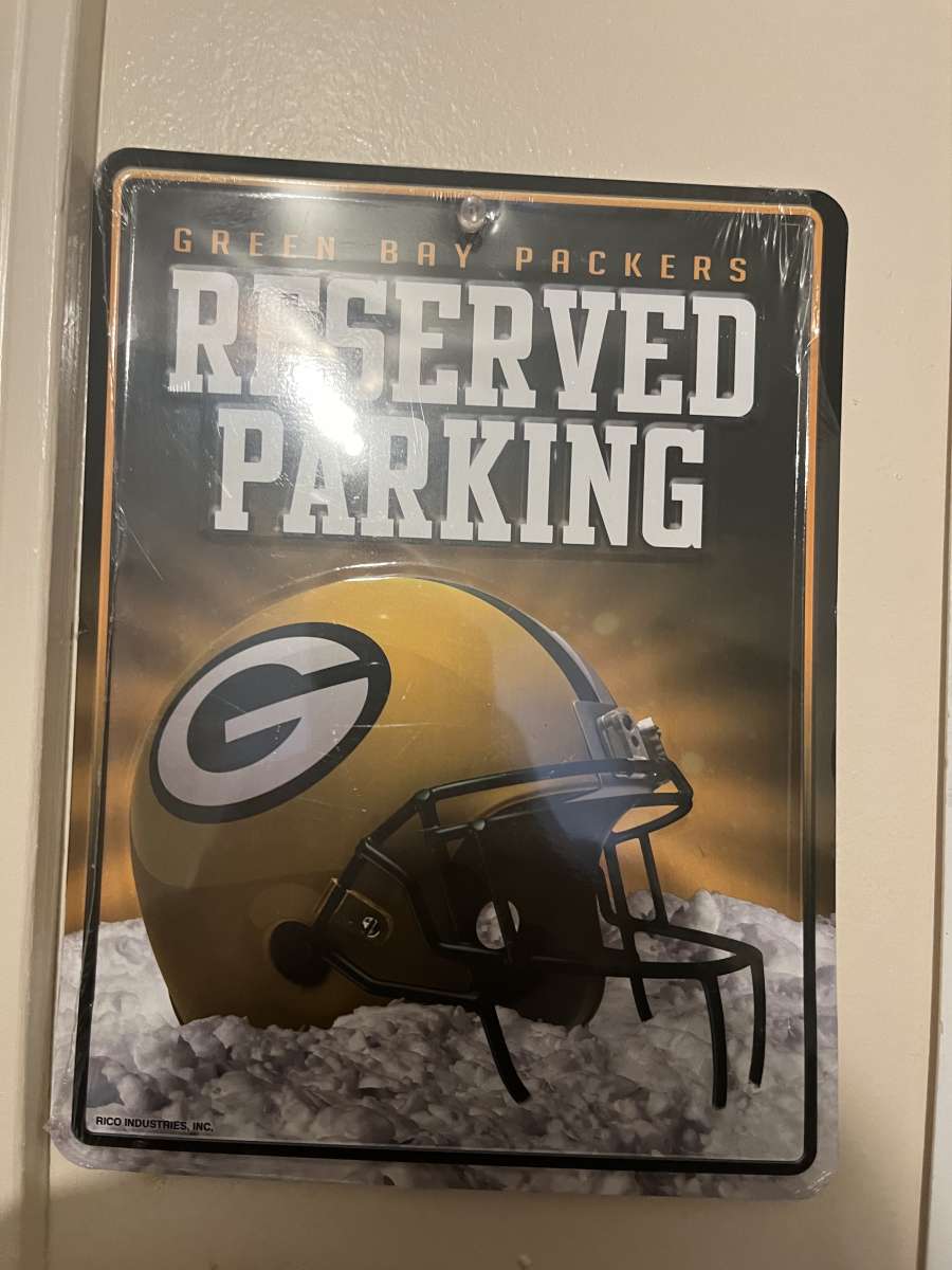 Green Bay wall