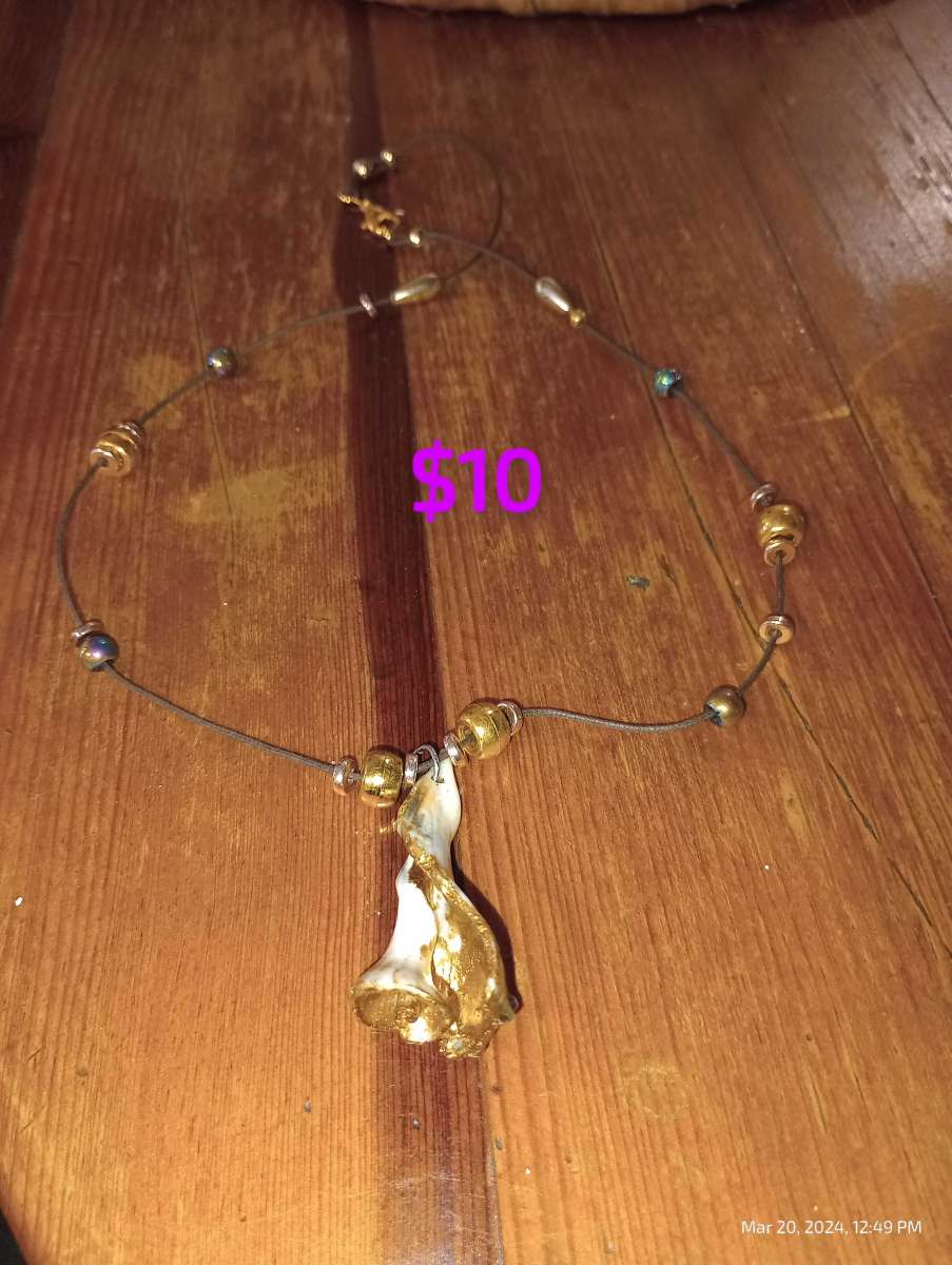 seashell jewlery and key chains