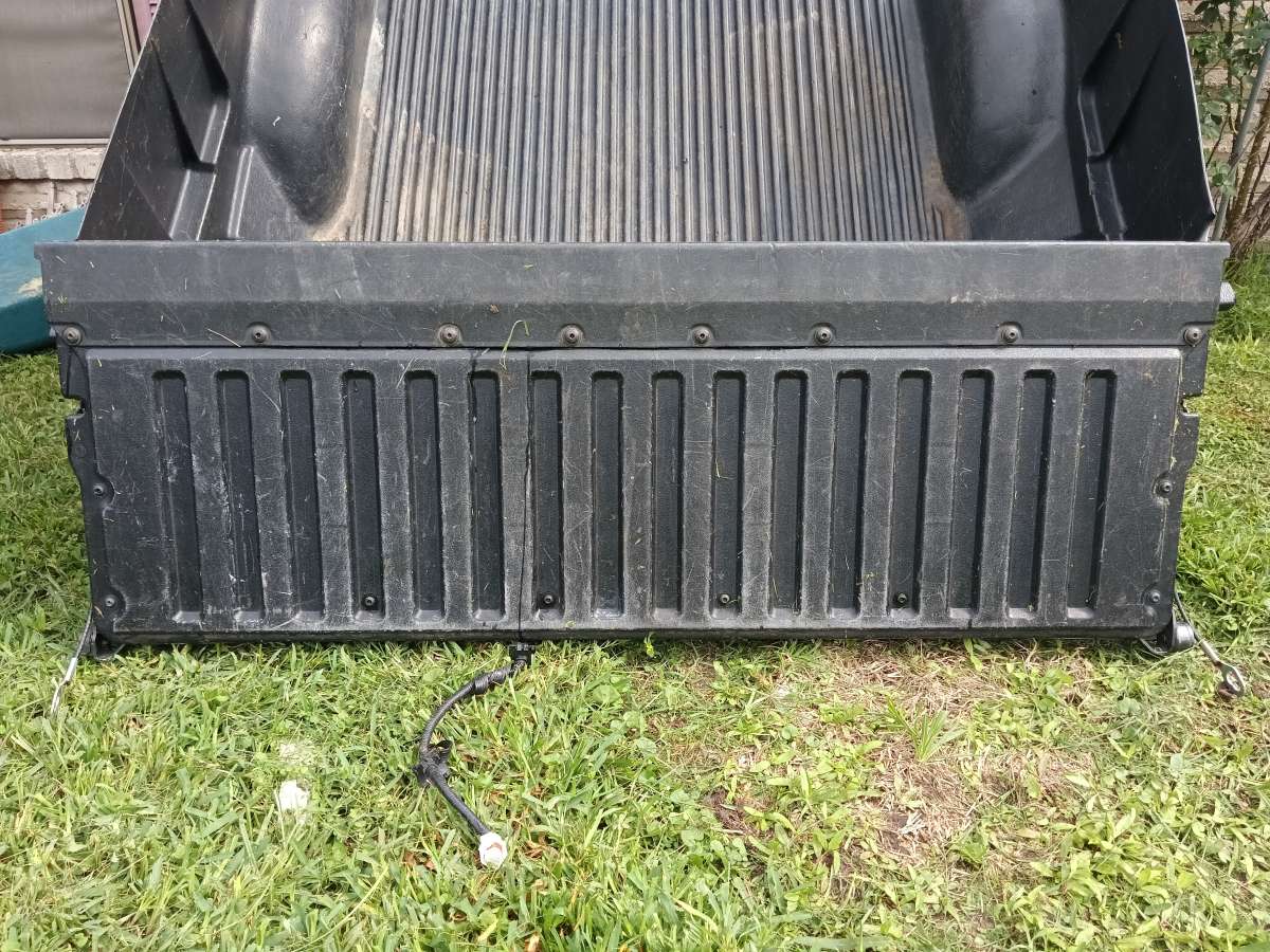 Toyota Tacoma   Tailgate