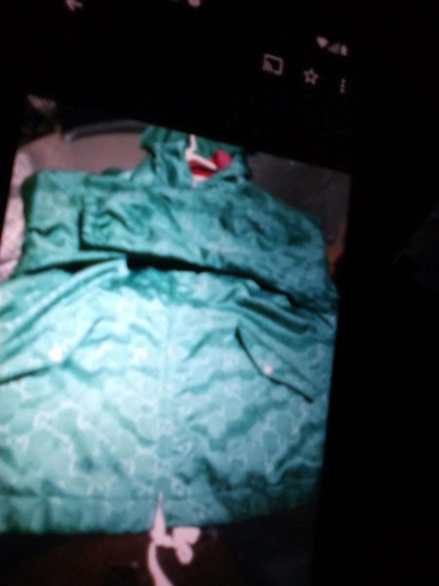 Im selling my Gucci jacket