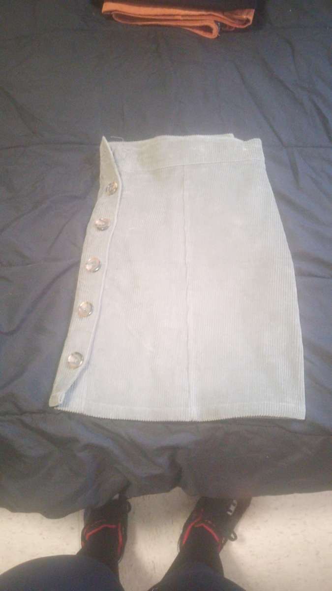 I green corduroy skirt button down the front size extra