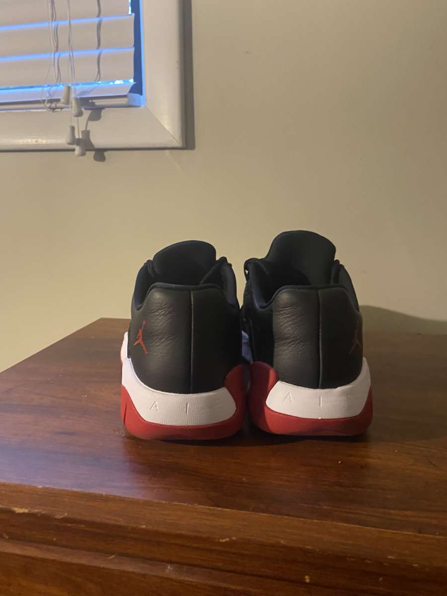 Jordan 11 Lowes size mans 10 and A half