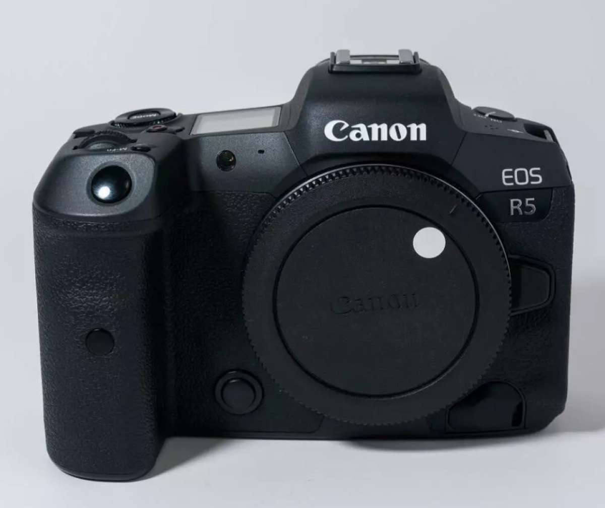canon EOS R5