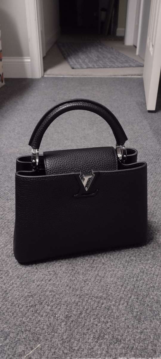 Louis Vuitton CapucinesBB