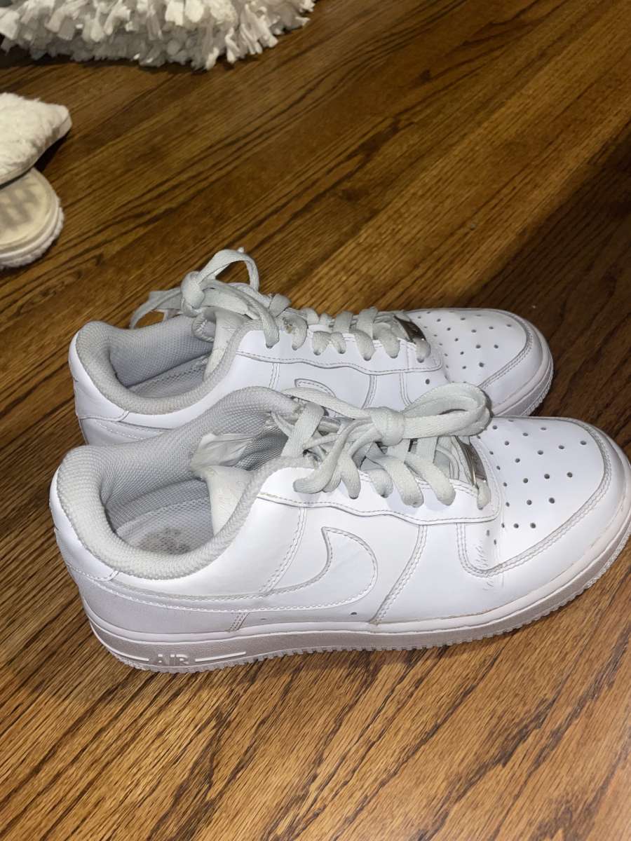 Selling Girl shirts some pants size SMed 2 Nike shoes size