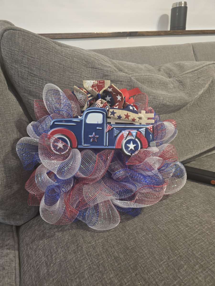 mini mesh wreath 4th of July