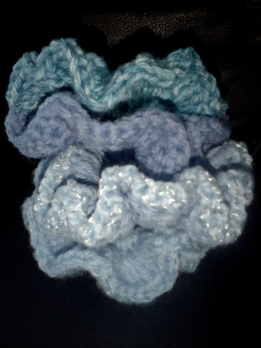 violets are blue scrunchie pack
