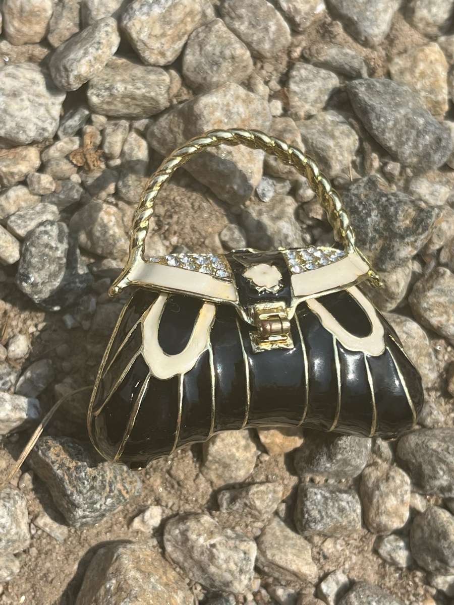 little jewelery boxes of animals and objects