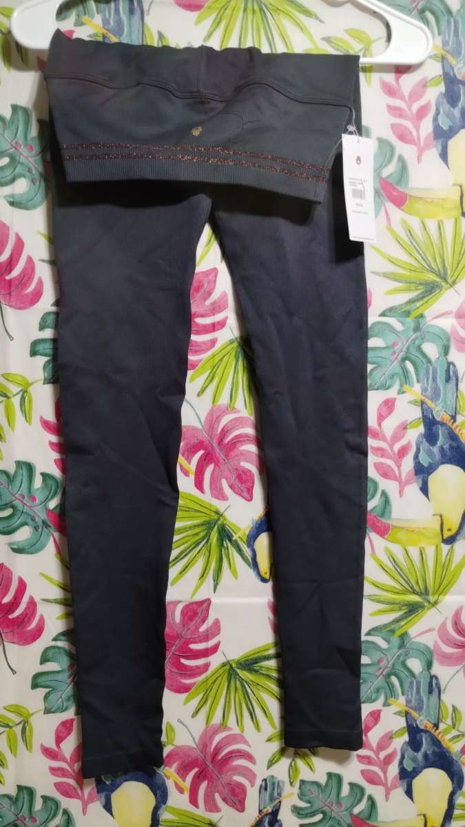 spiritual Gangster leggings