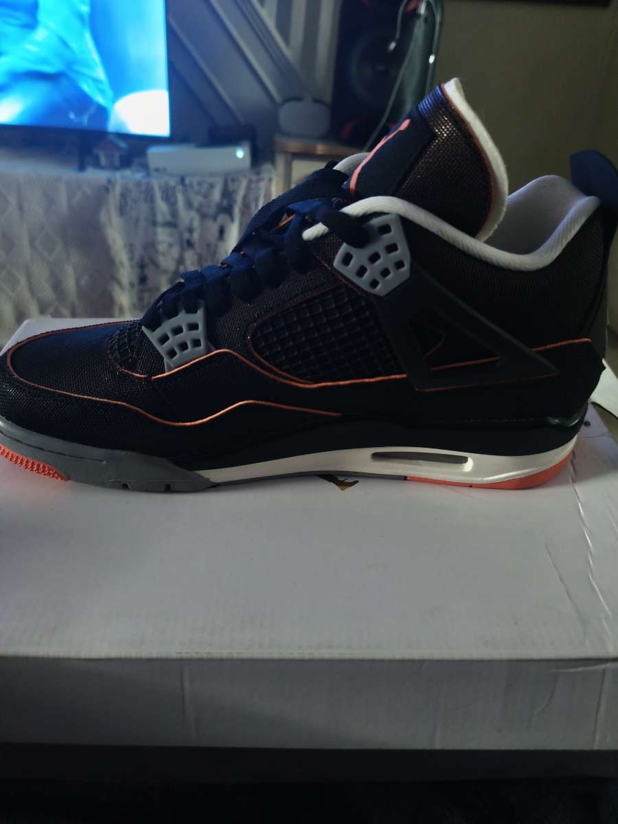 Jordan 4