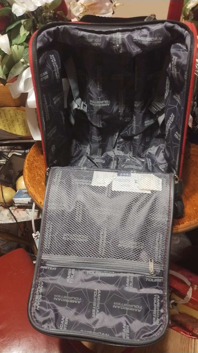 American tourist luggage Co