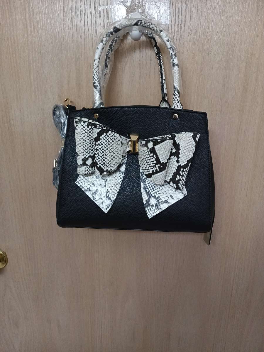 Like Dreams NWT unique purse
