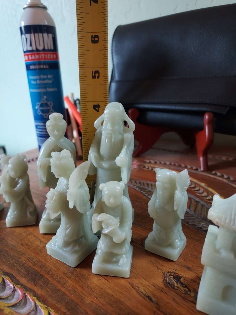 Chess pieces 32 soapstone handcrafted OLD PAMPERED