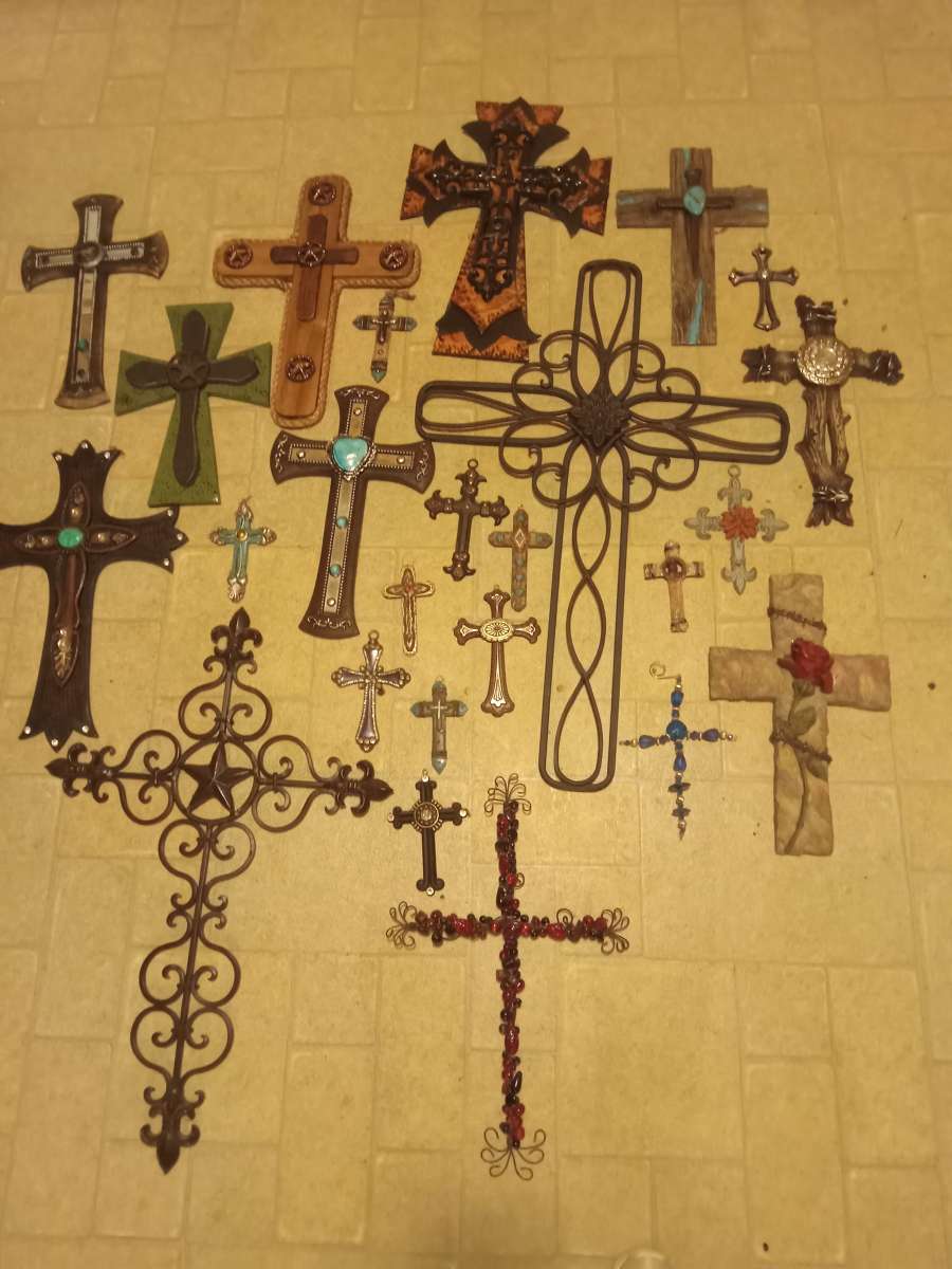 crosses decoration for office wall