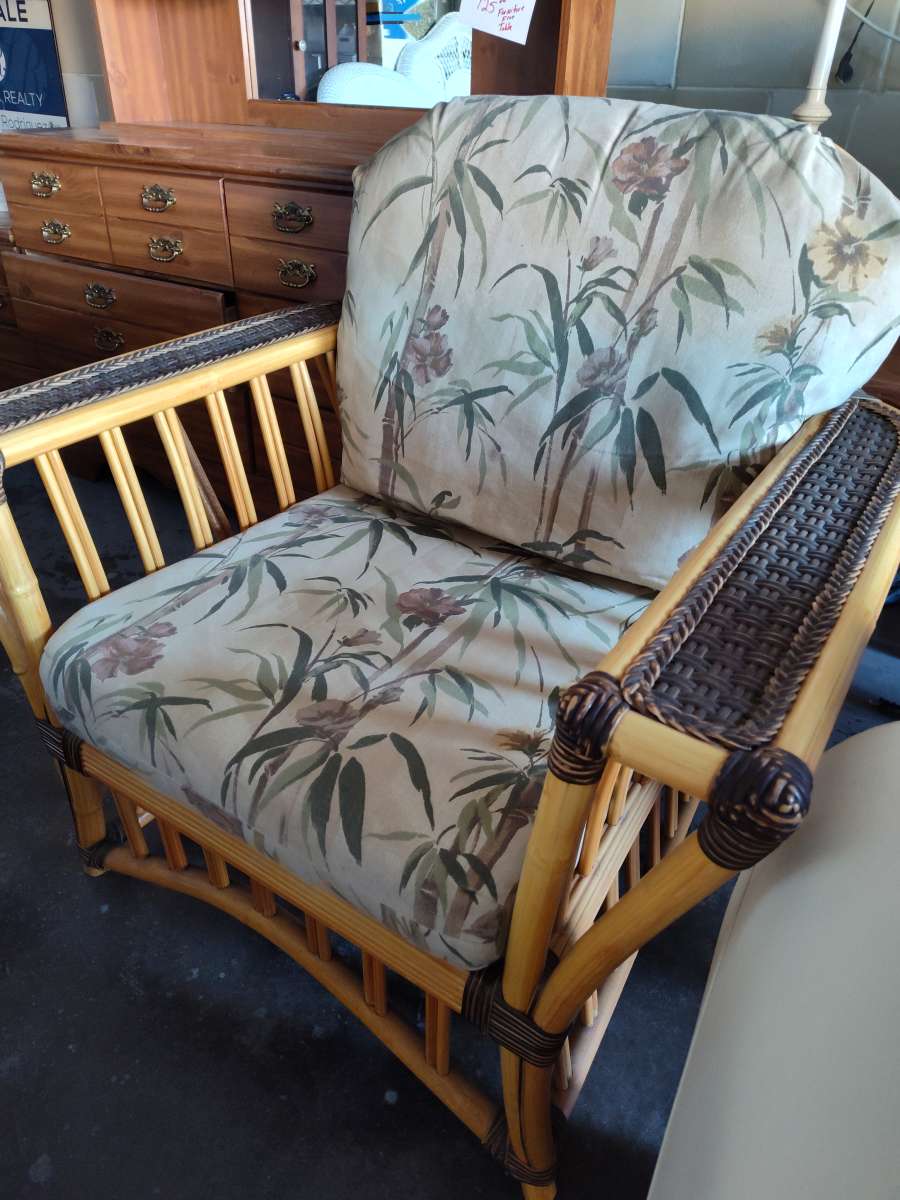 Nice chair with free table and lamp