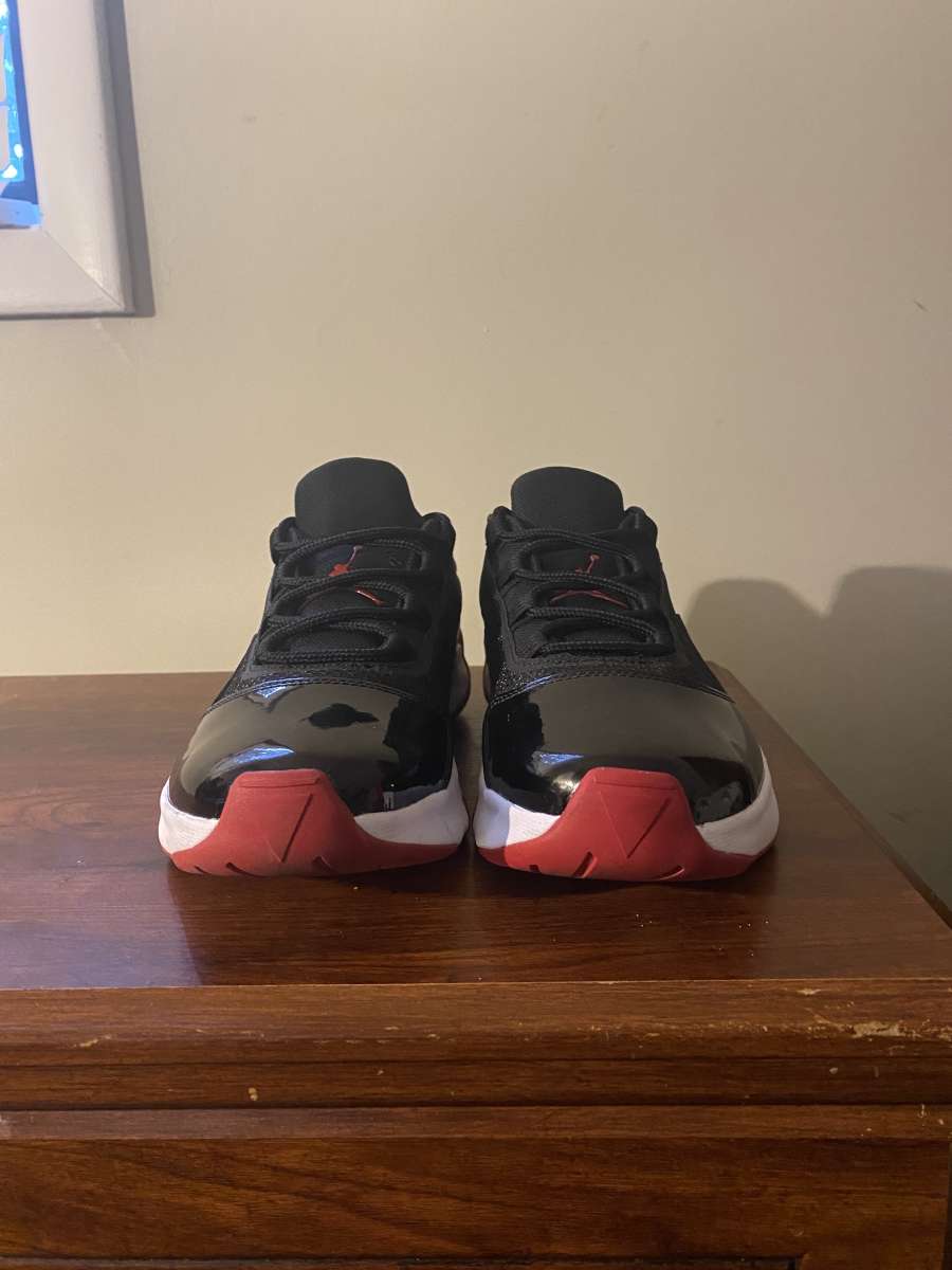 Jordan 11 Lowes size mans 10 and A half