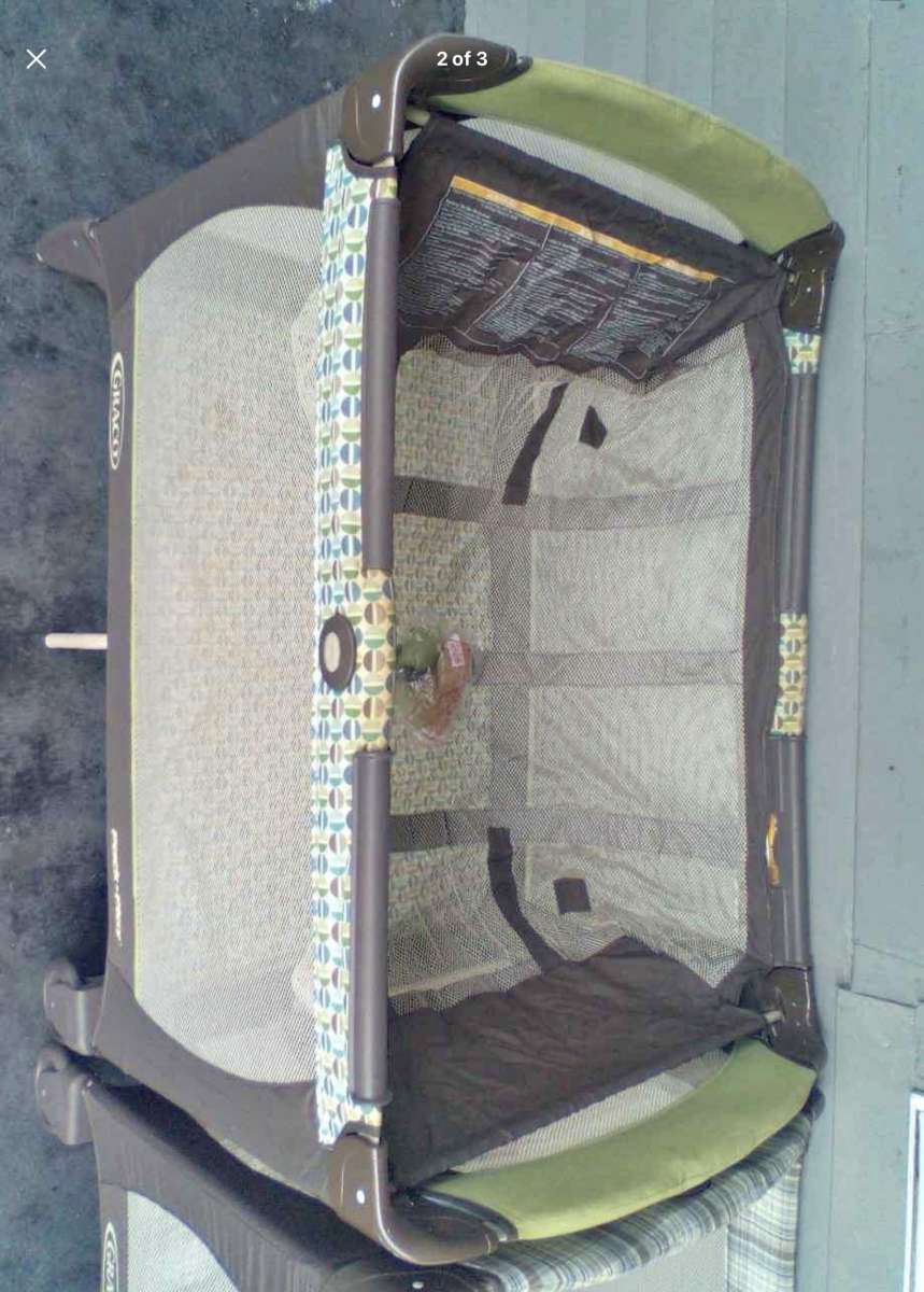 baby bassinet pin
