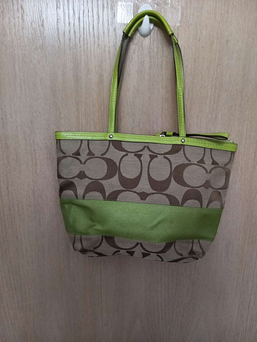 Coach Green leather and beige canvas