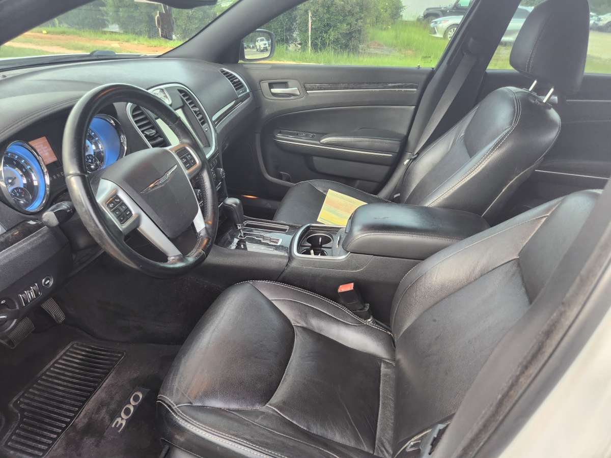 2011 Chrysler 300 Limited
