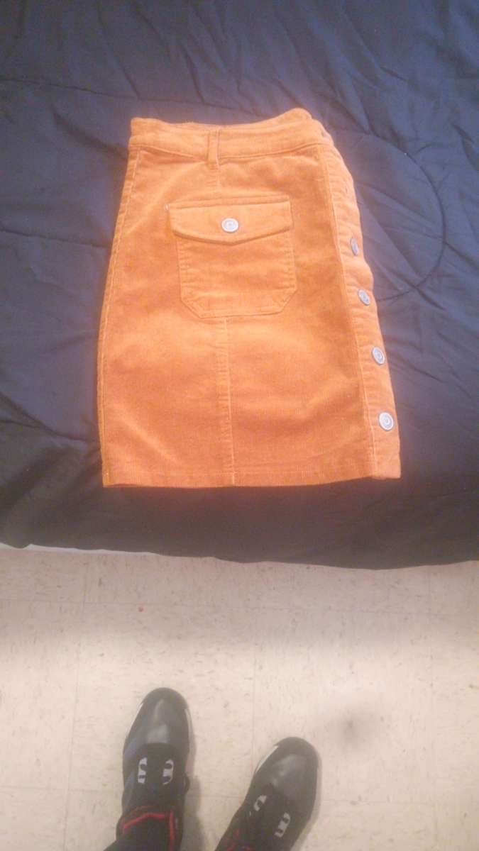 Im brown corduroy skirt button down the front size extra