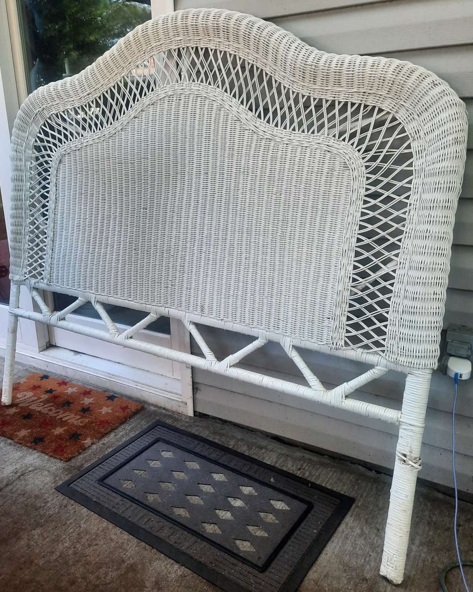 Queen Wicker Head Board