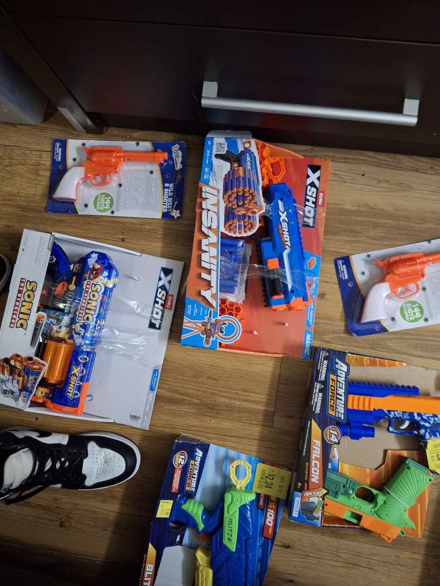toy guns nerf etc