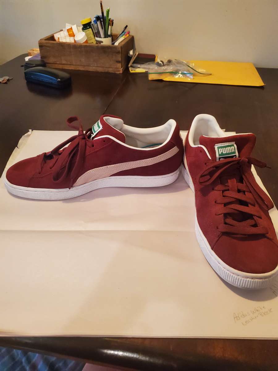Burgandy Suede Puma vintage