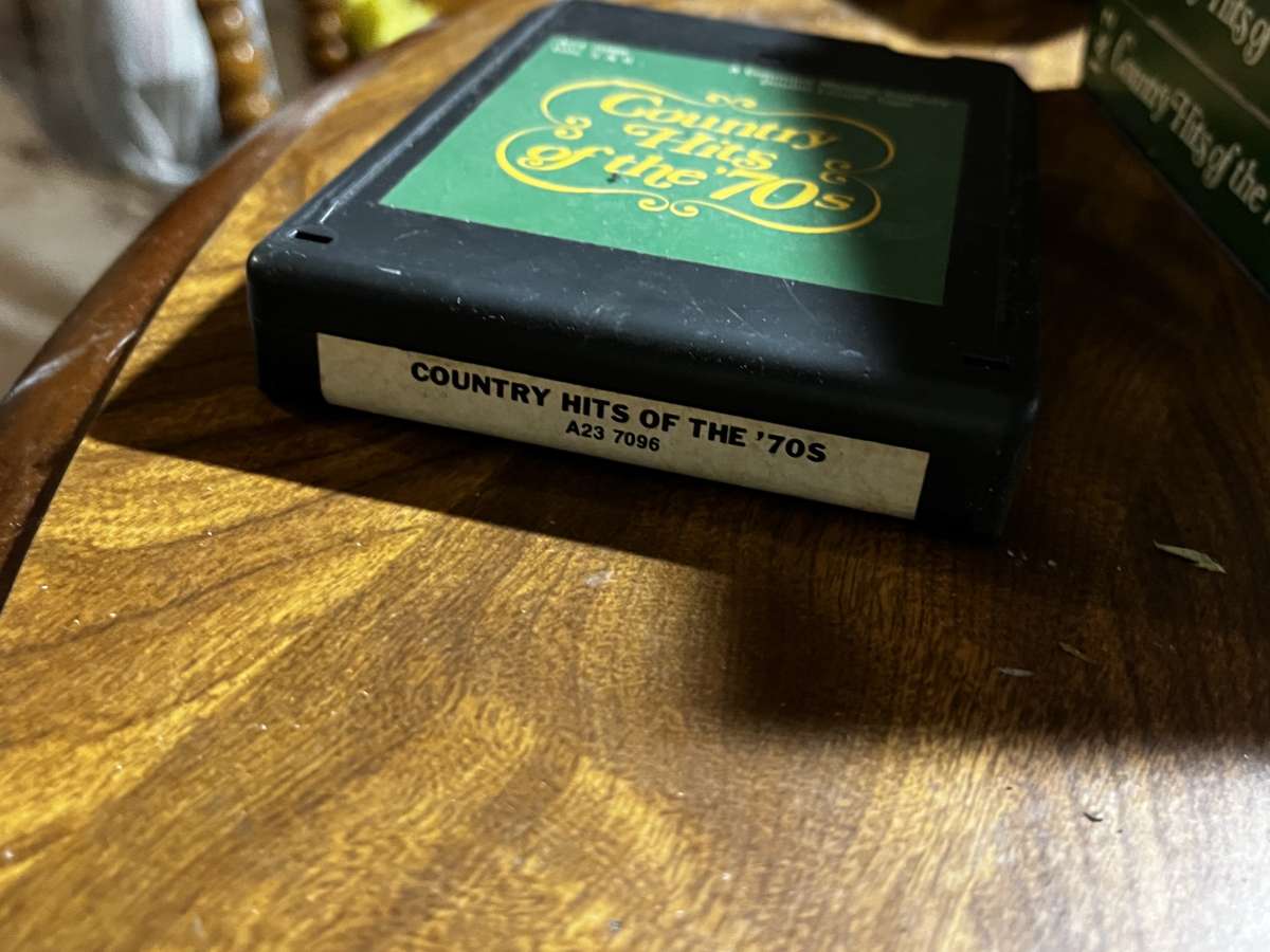 Country Hits of the 70s 8 tracks