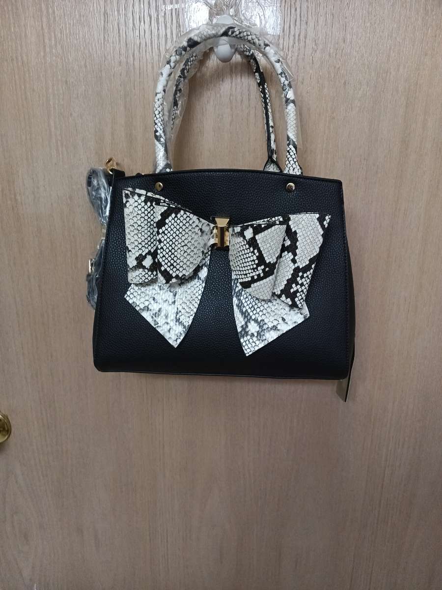 Like Dreams NWT unique purse