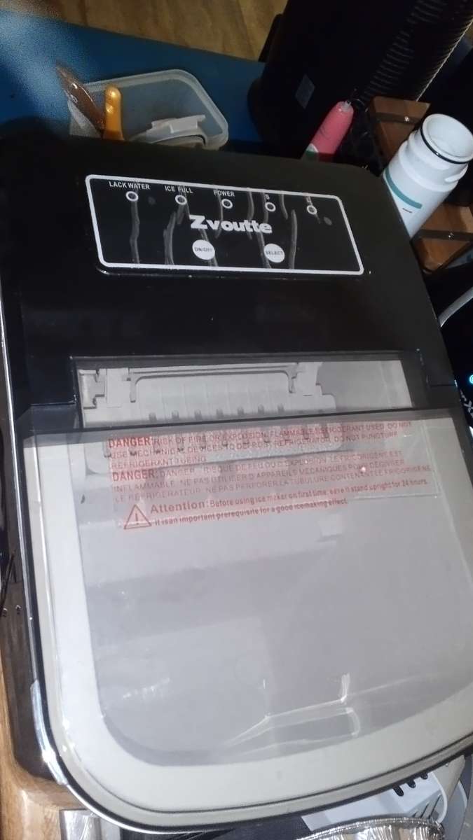 Frigidaire ice maker