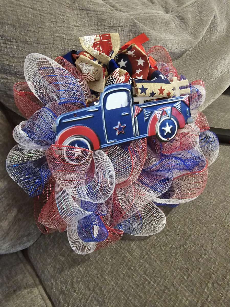 mini mesh wreath 4th of July