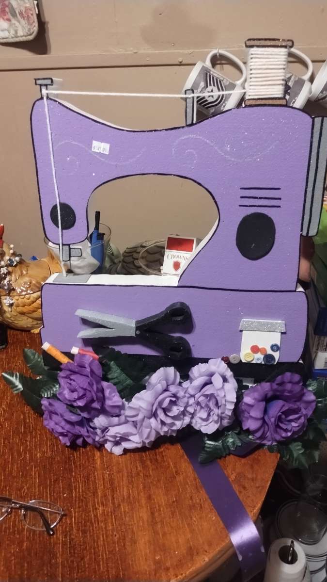 sewing machine floral arrangement