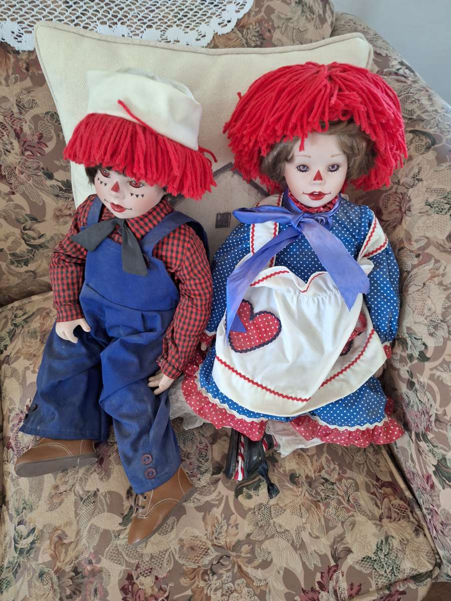 Danbury Mint Raggedy Ann and Andy dolls