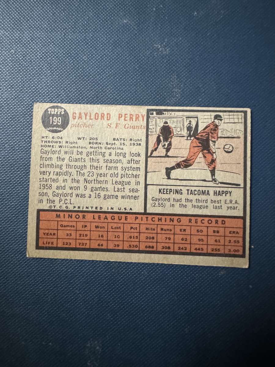 Gaylord Perry Baseball Card Topps 199