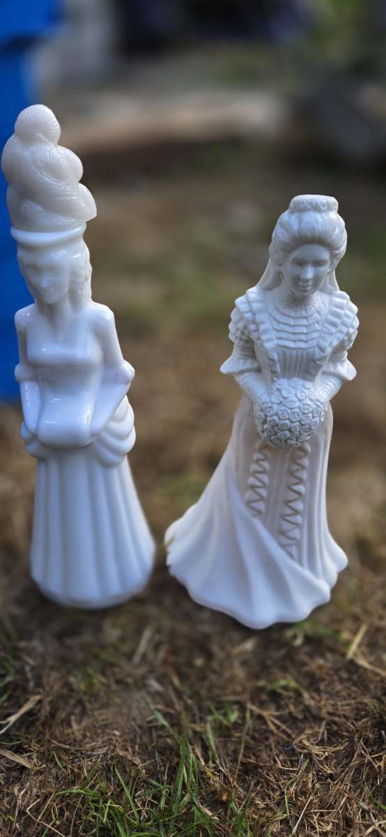 collectable Avon bath oil and cologne