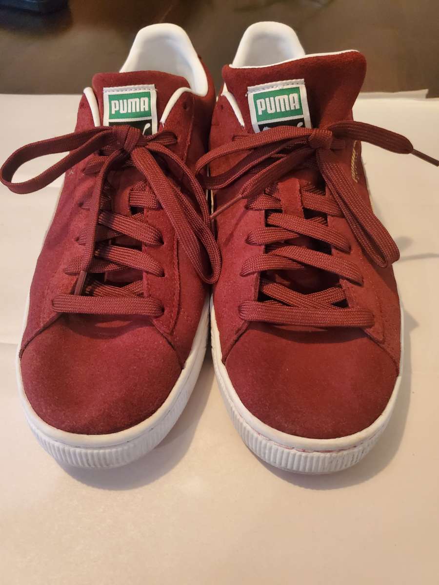 Burgandy Suede Puma vintage
