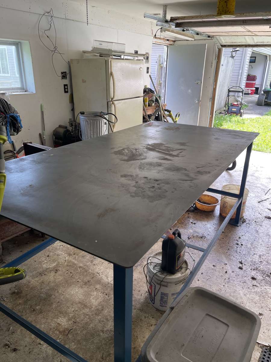 Large Wielding Table
