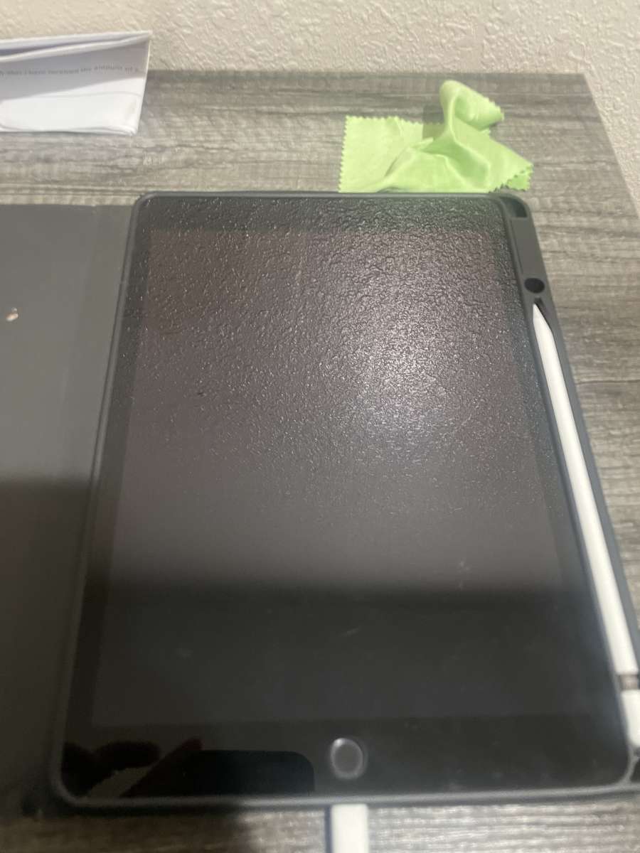 iPad 7th gen with Apple Pencil included