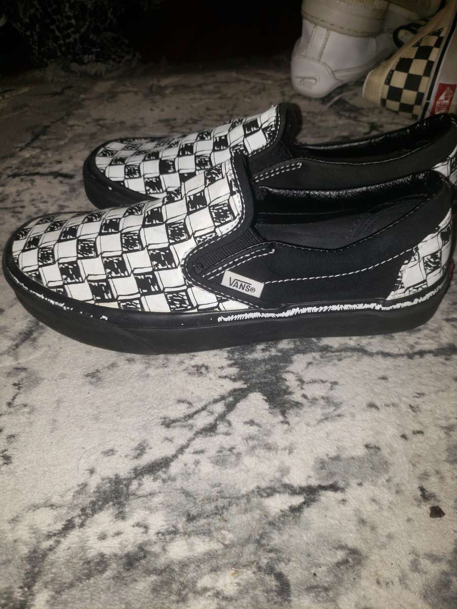 Vans unisex checkered slip on