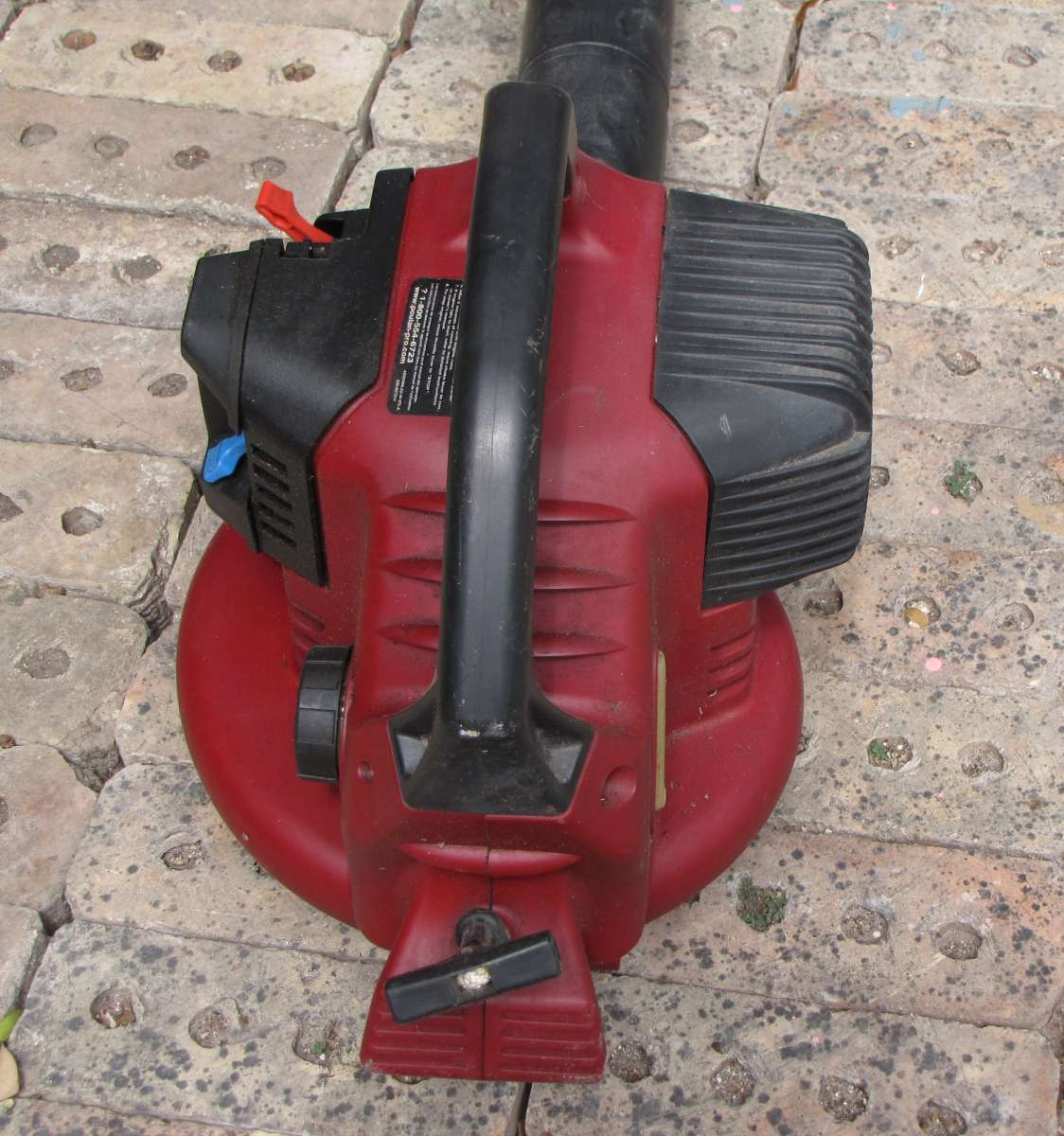 POULAN pro blower and vacuum