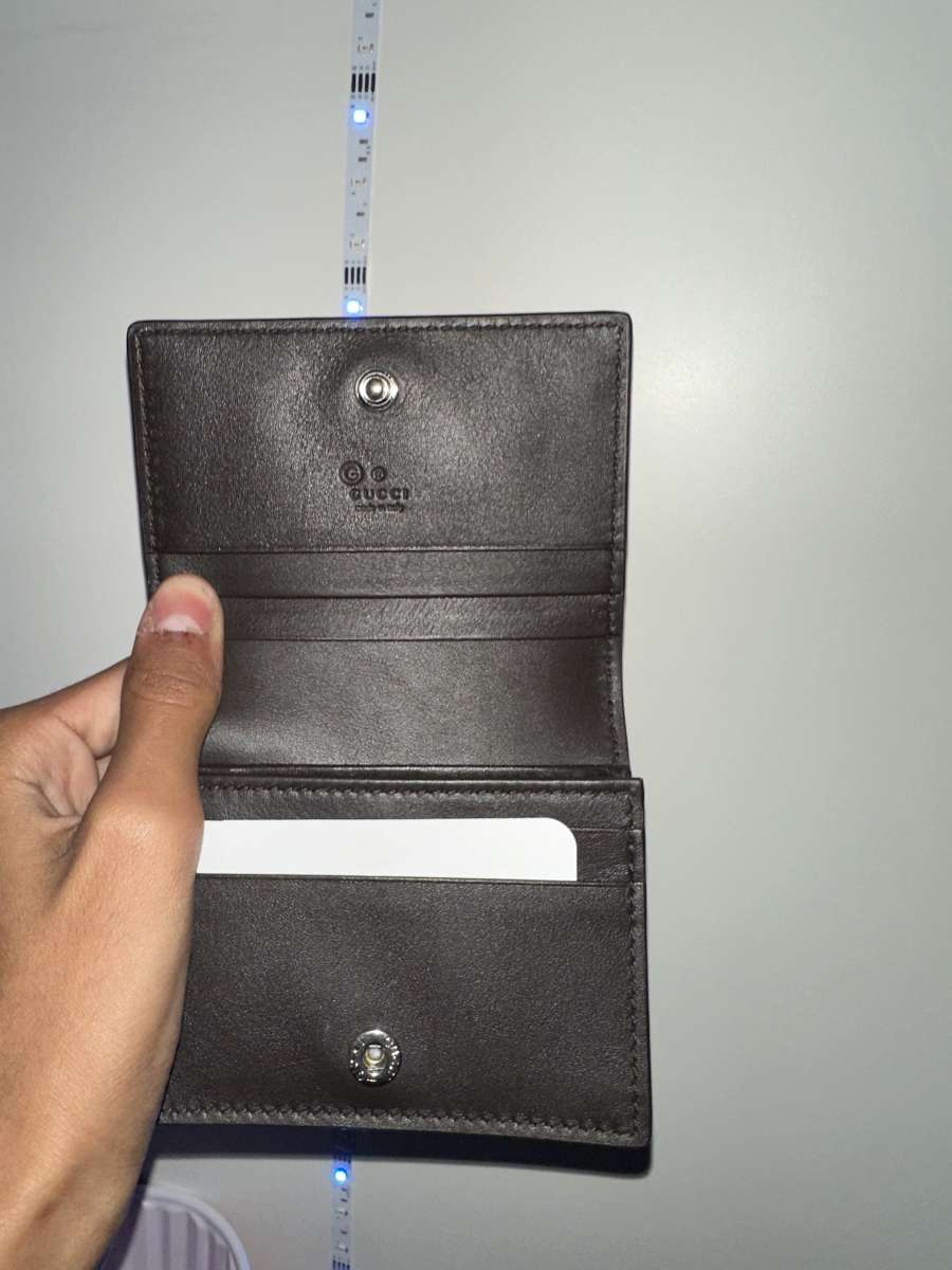 gucci wallet