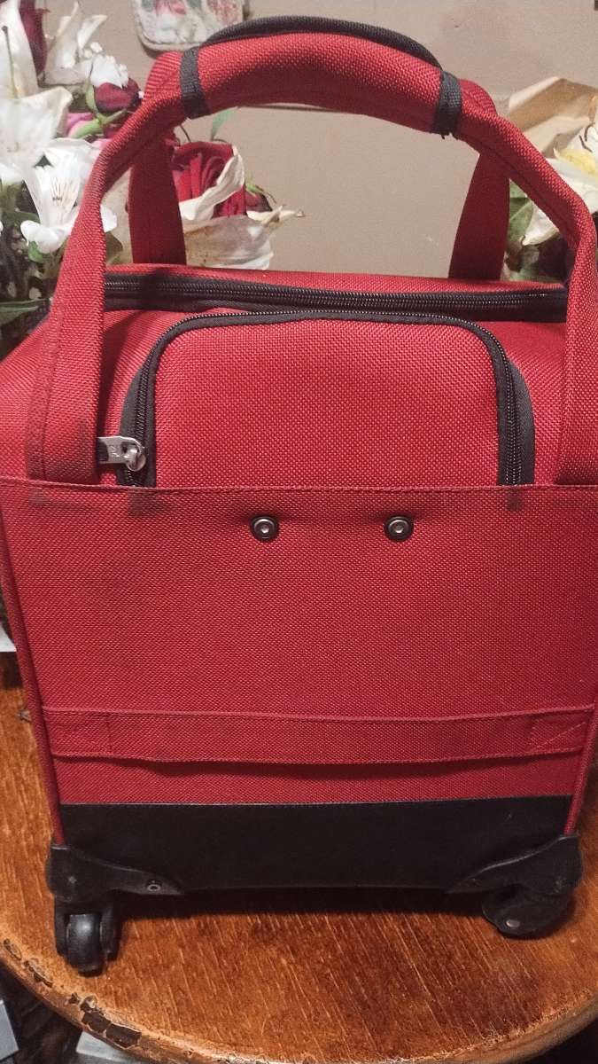 American tourist luggage Co