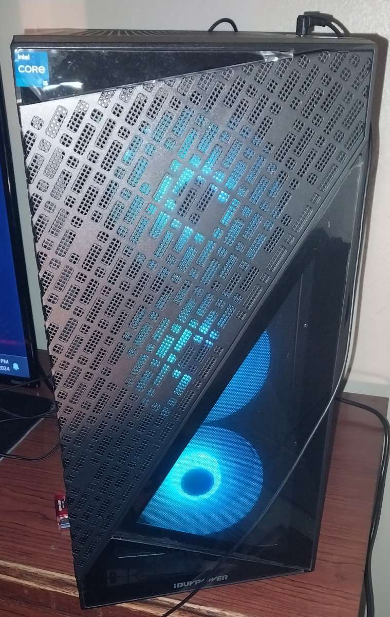 IBUYPOWER 6 Slate Mesh gaming computer