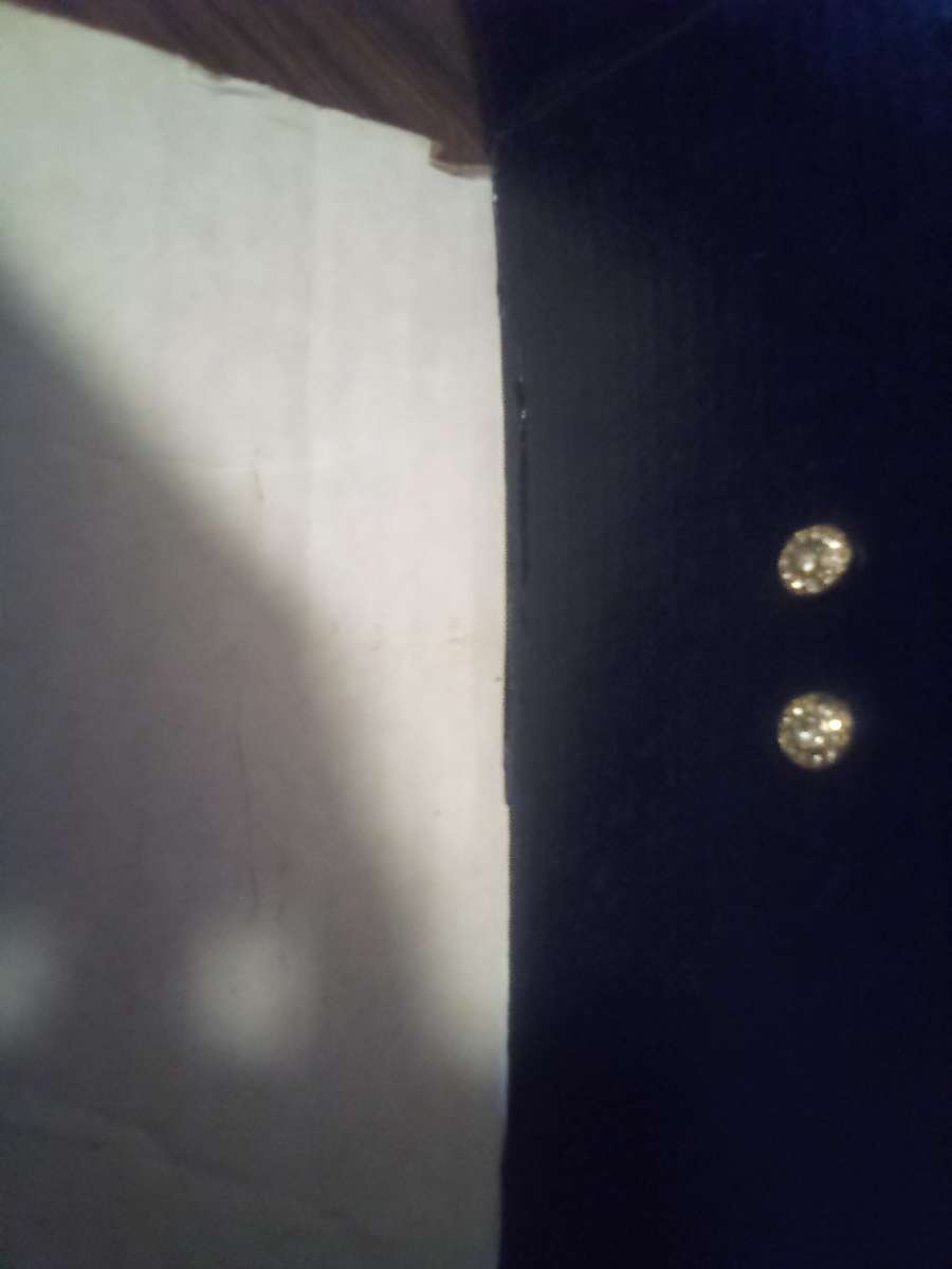 Gold diamond earrings