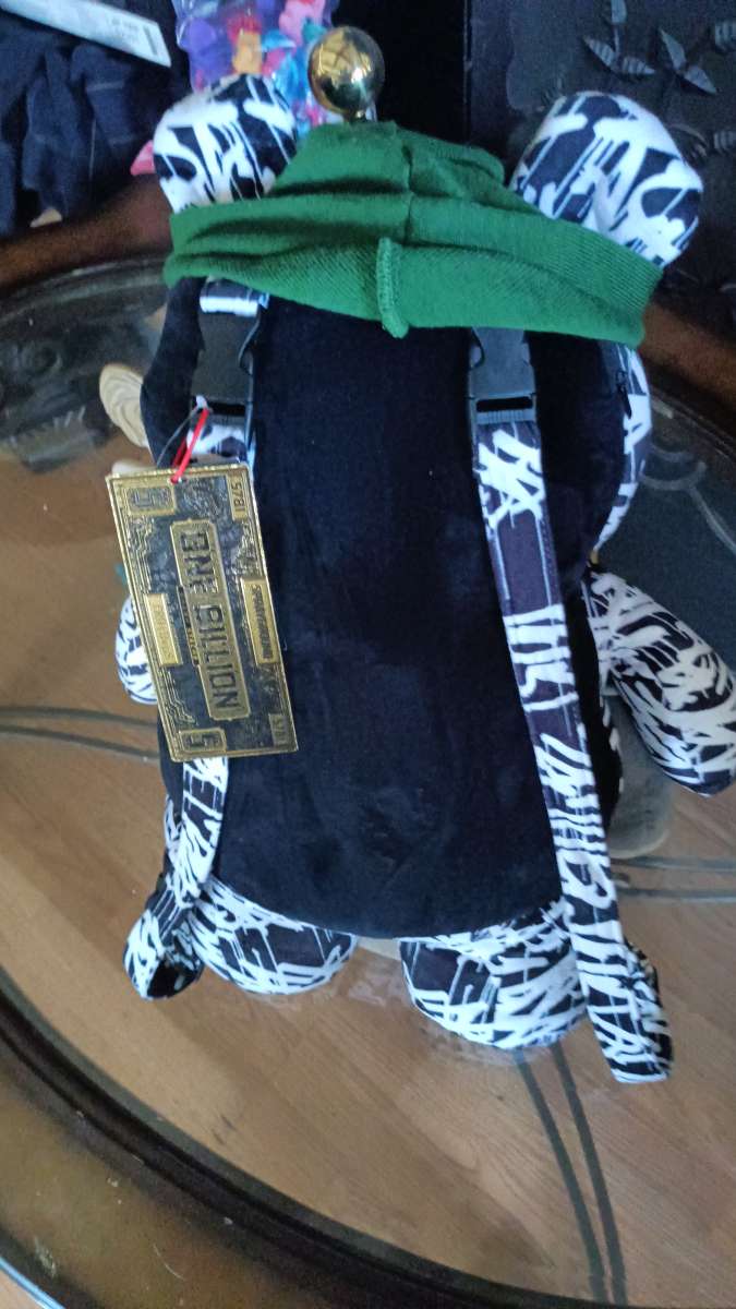 limited edition supreme spray ground bear